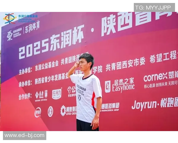 西安足球队在世界锦标赛中的个人能力分析与表现评估 西安足球队在世界锦标赛中的个人能力分析与表现评估